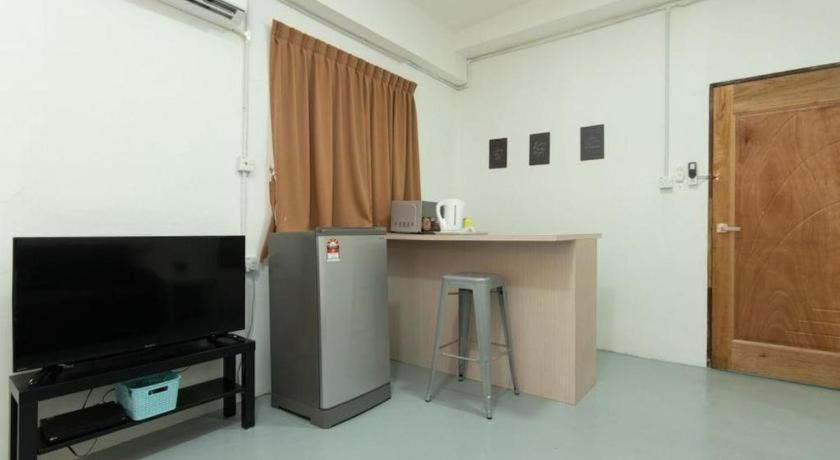 Oyo 43993 Madsuite Kota Kinabalu Exterior foto